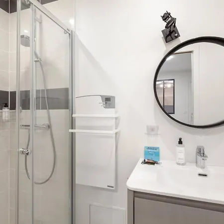 Beautiful Modern For 4 Near Bastille Apartmán